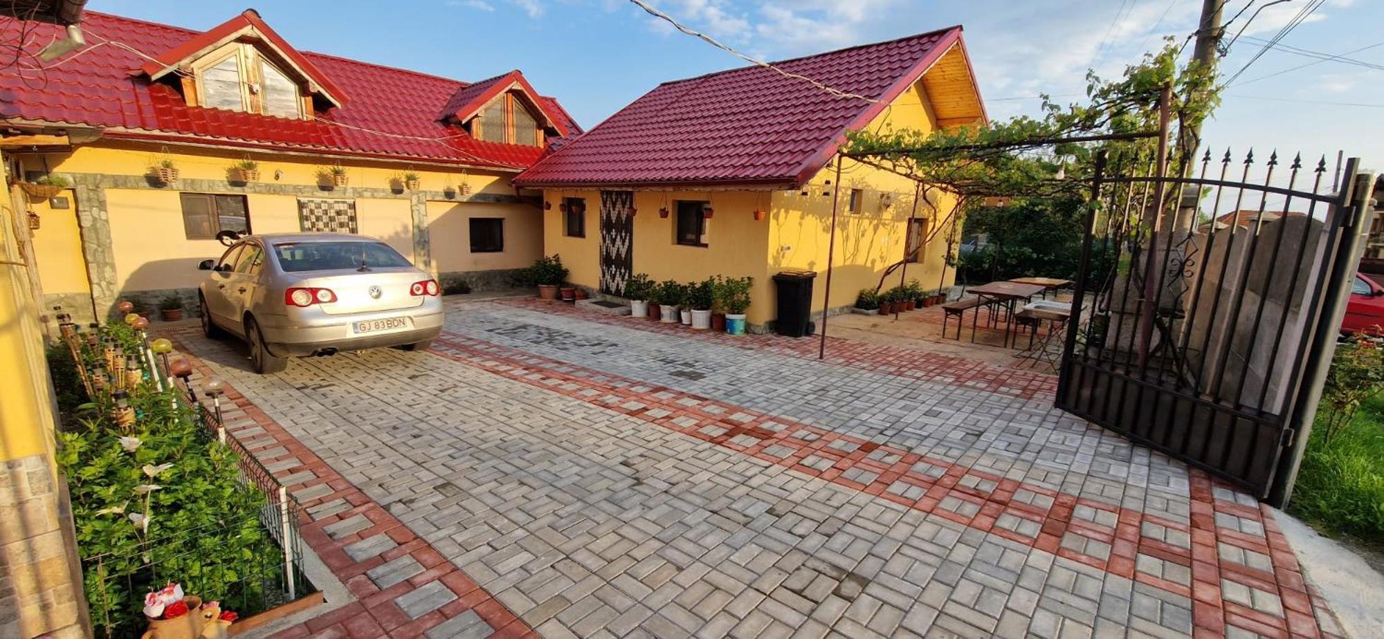 Hotel Casa Andreea Novaci-Străini Exterior foto