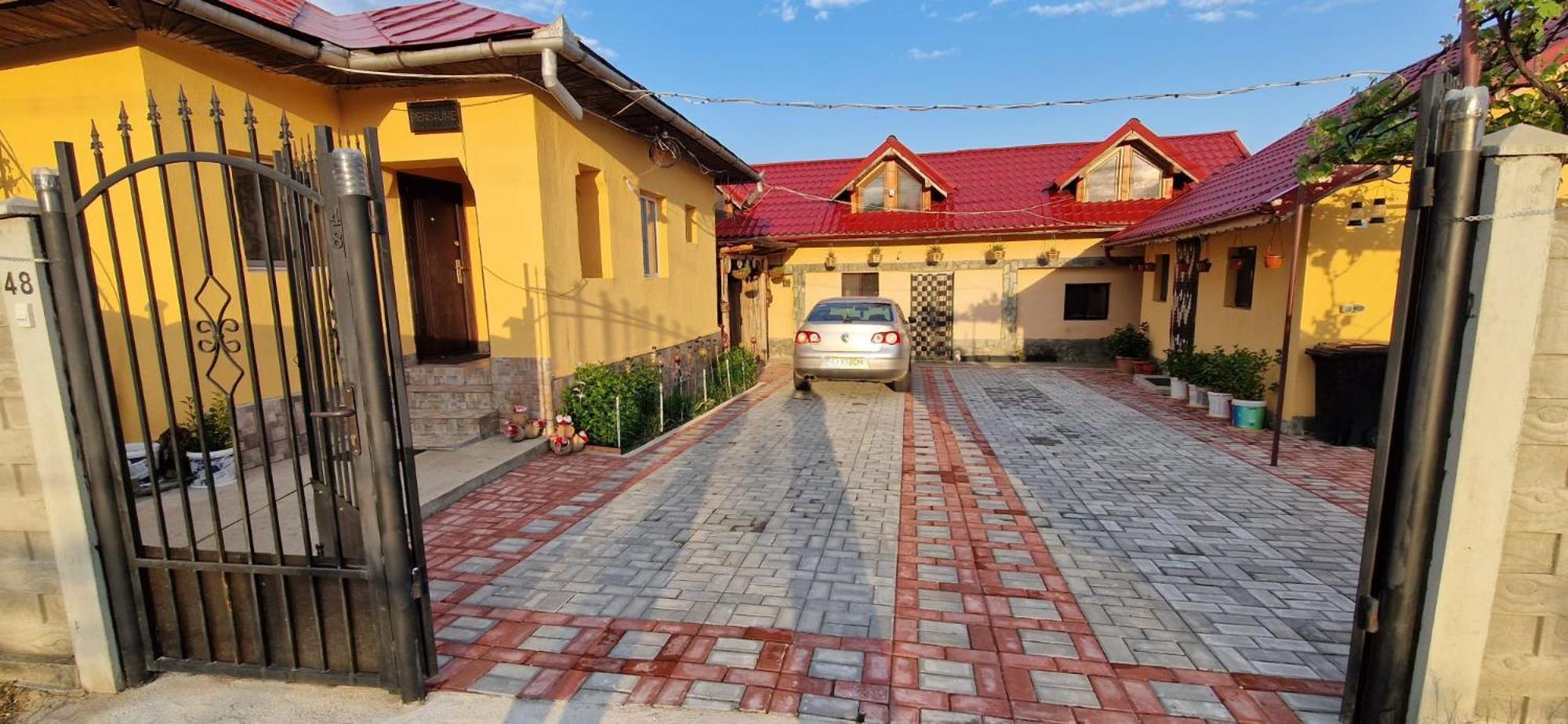 Hotel Casa Andreea Novaci-Străini Exterior foto